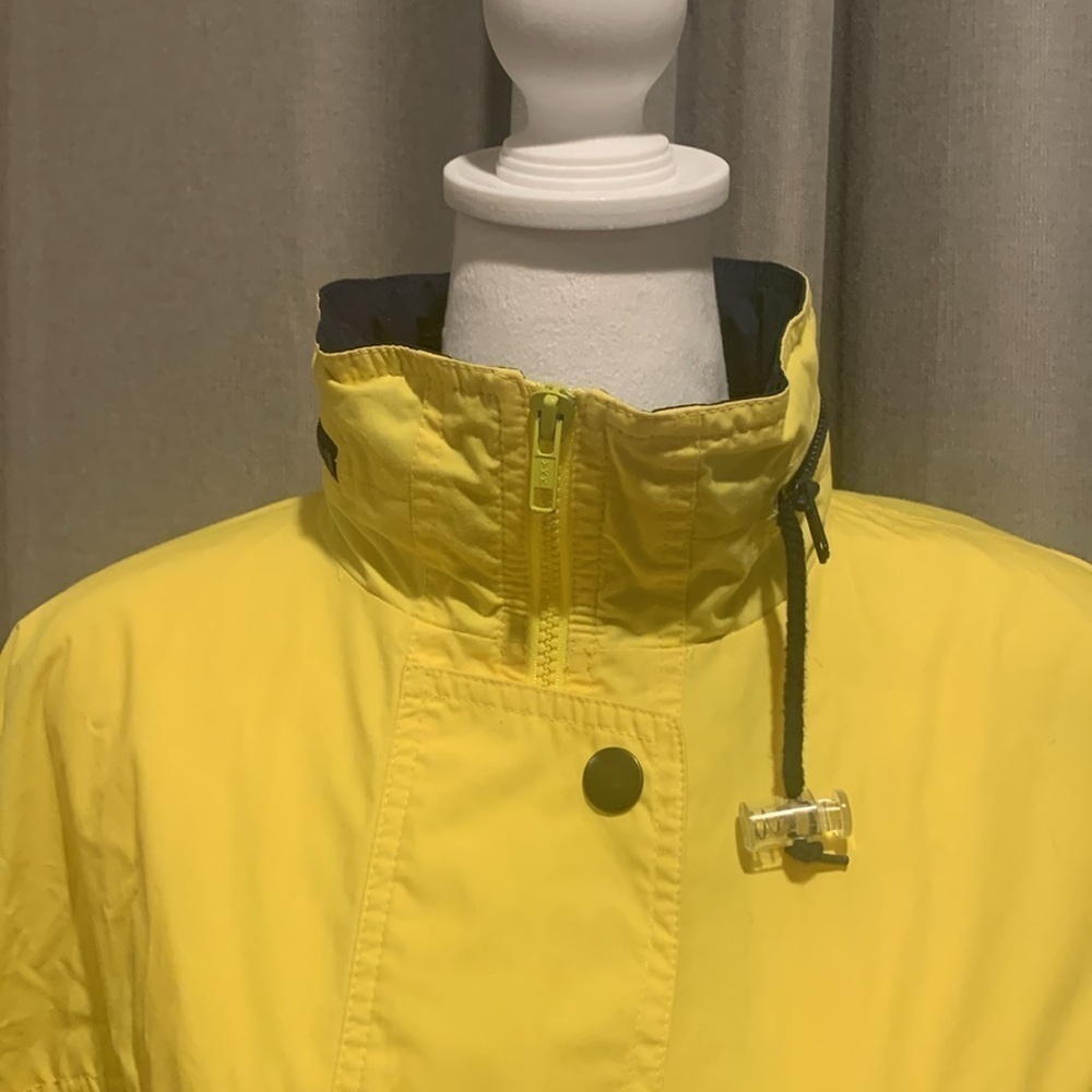 London Fog w/“Stamp of Approval” Yellow & Blue Jacket Size Large - Picture 3 of 16
